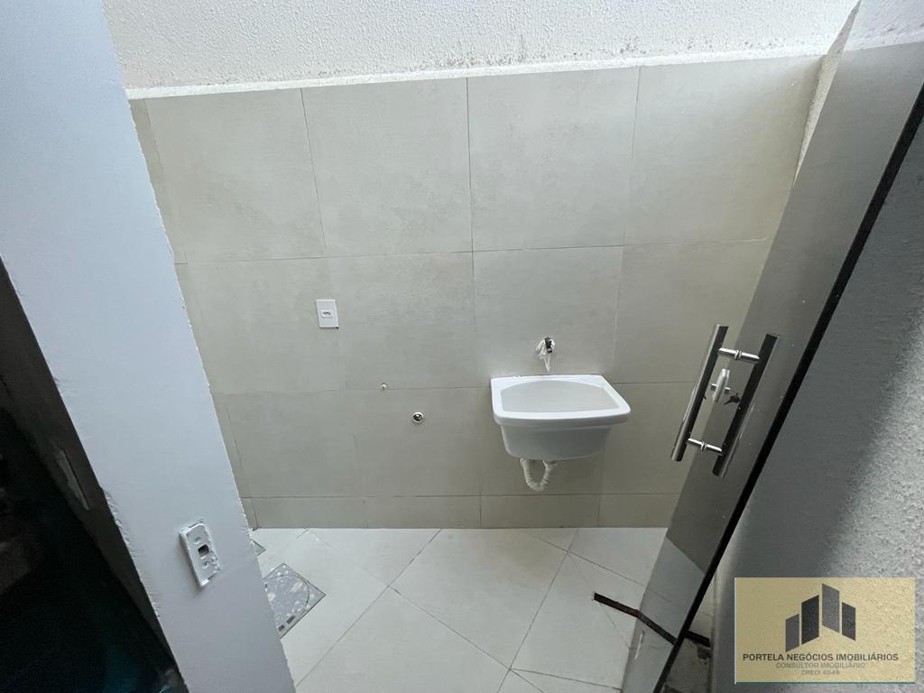 Casa à venda com 4 quartos, 200m² - Foto 5