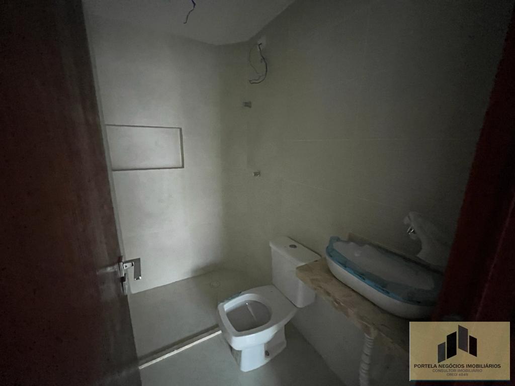 Casa à venda com 4 quartos, 200m² - Foto 6