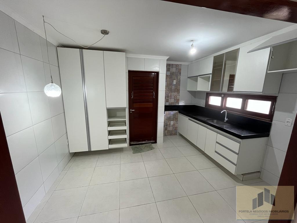 Casa à venda com 3 quartos, 74m² - Foto 5