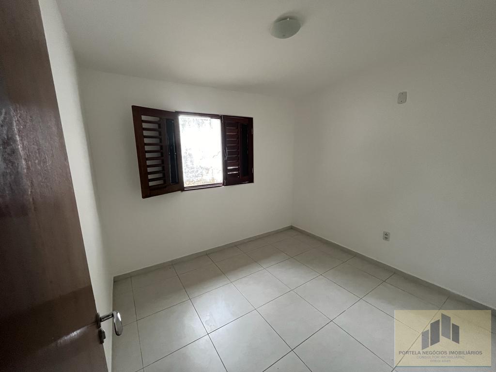 Casa à venda com 3 quartos, 74m² - Foto 11