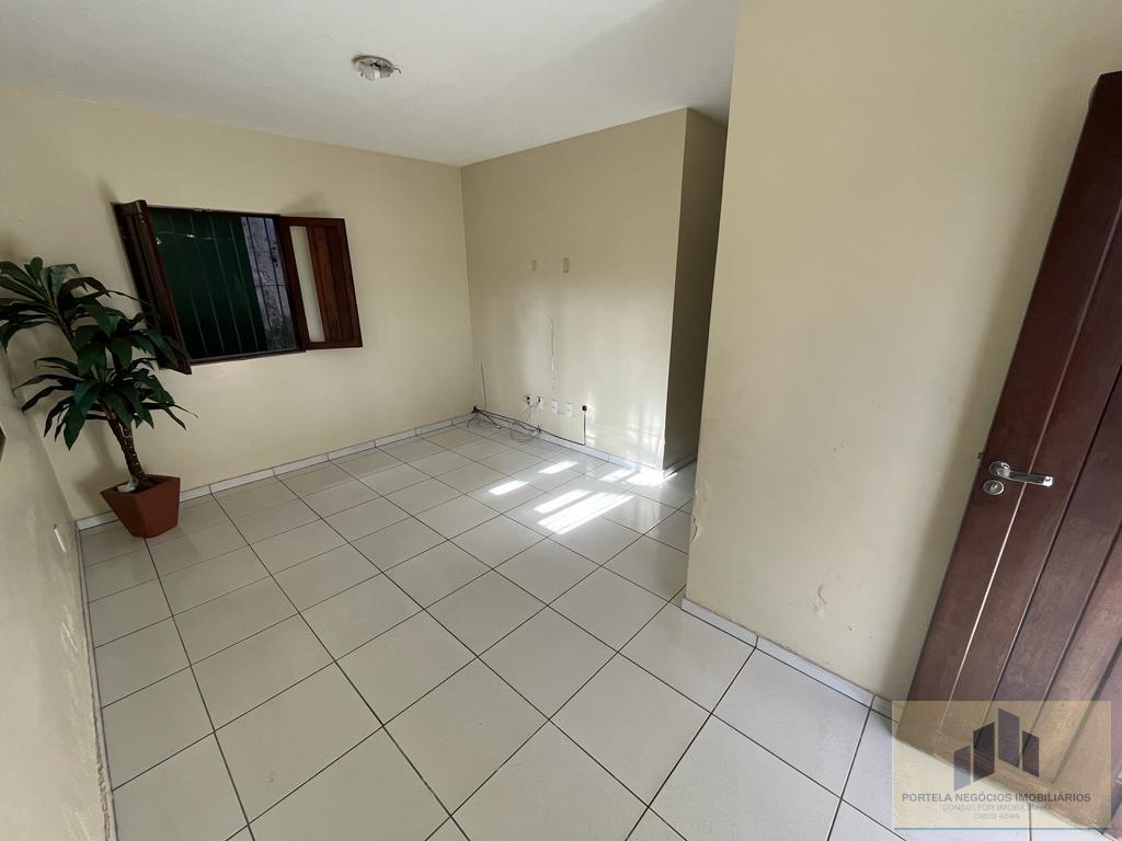 Casa de Condomínio à venda com 3 quartos, 82m² - Foto 4