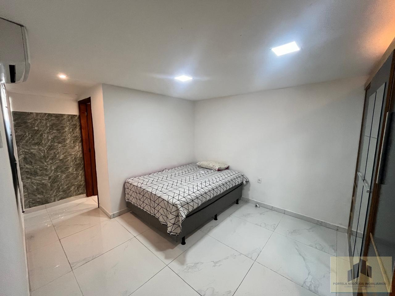 Casa de Condomínio à venda com 4 quartos, 245m² - Foto 11