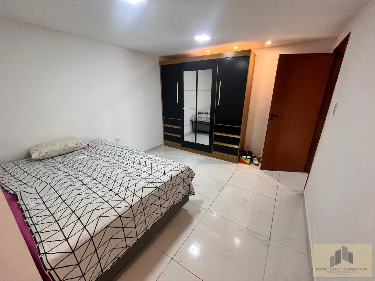 Casa de Condomínio à venda com 4 quartos, 245m² - Foto 13