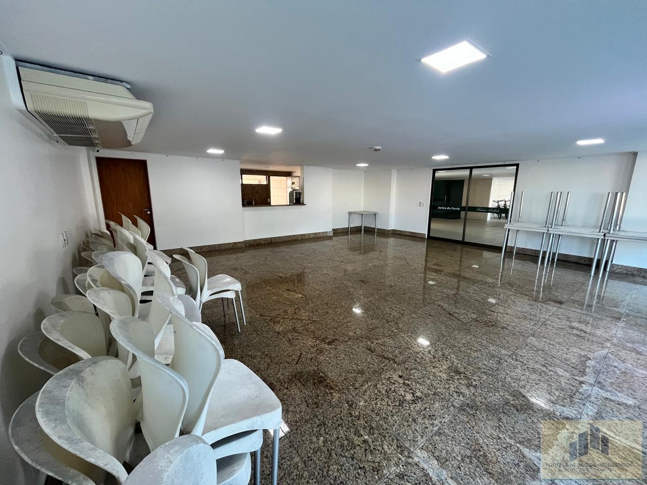 Apartamento à venda com 3 quartos, 82m² - Foto 12