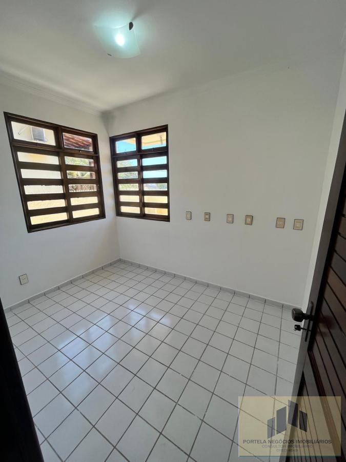 Casa de Condomínio à venda com 3 quartos, 264m² - Foto 6