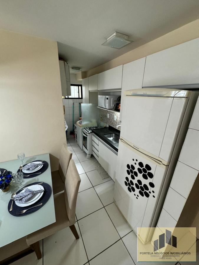 Apartamento à venda com 2 quartos, 64m² - Foto 8