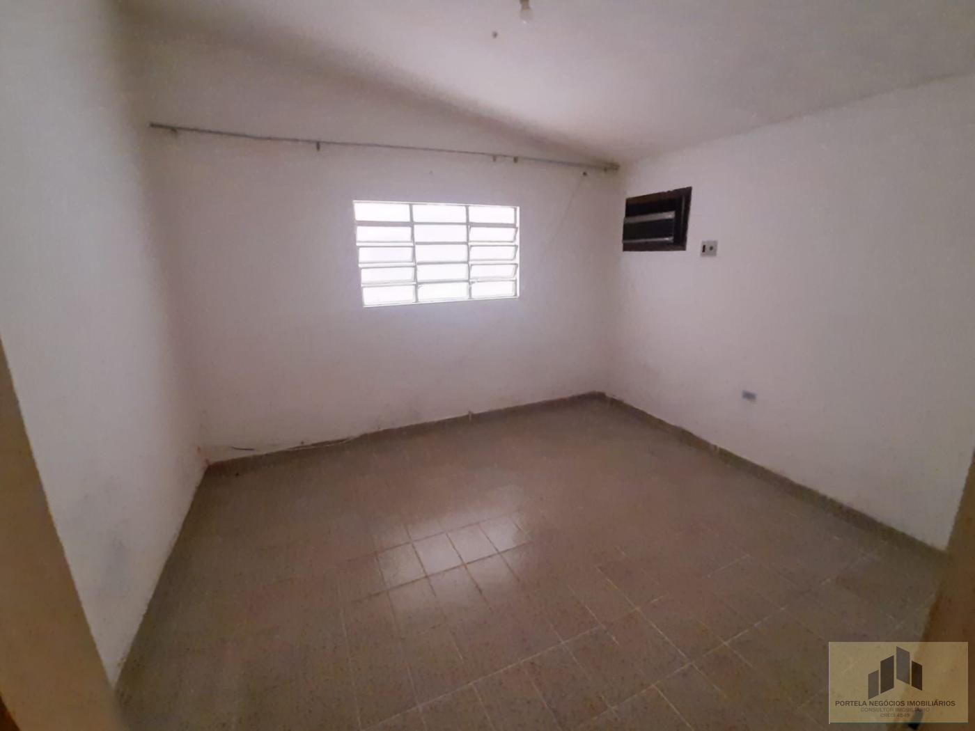 Casa à venda com 4 quartos, 200m² - Foto 7