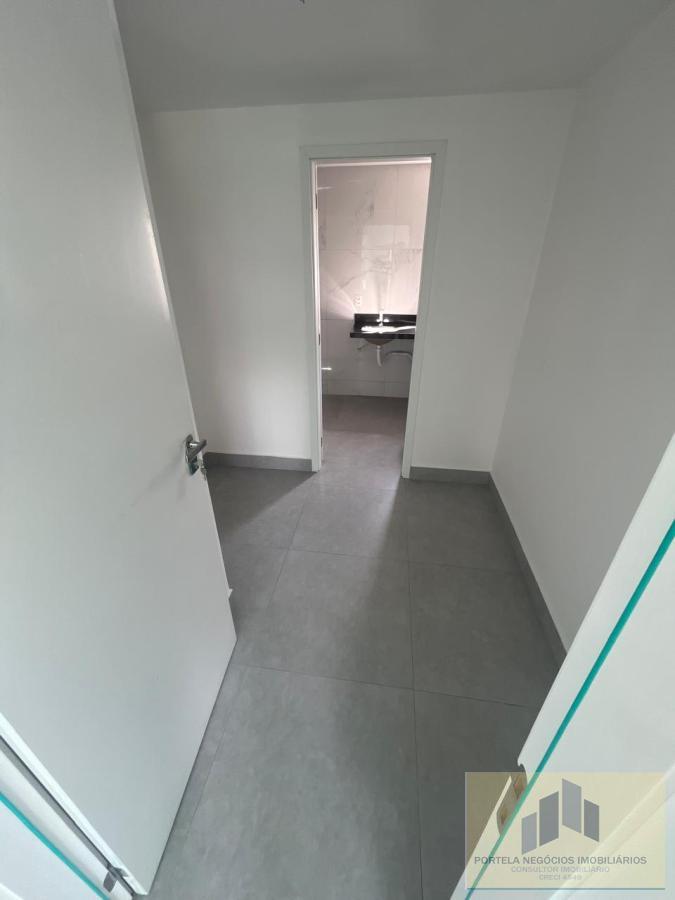 Apartamento à venda com 3 quartos, 166m² - Foto 9